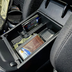 EDBETOS fits Hyundai Tucson Limited and Hybrid interiors with electronic transmission
