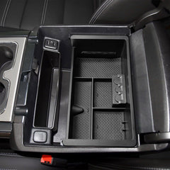 EDBETOS non-slip rubber pads prevent items from sliding while driving.