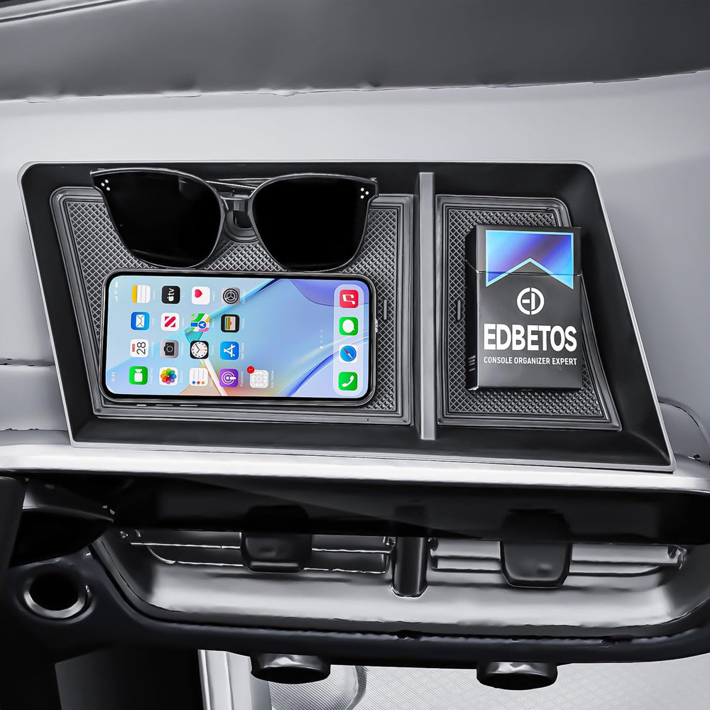 EDBETOS tool-free installation fits behind the 11-inch Trax display for easy setup