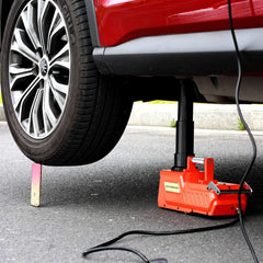 E-HEELP in SUV and truck setup proving wide compatibility for various vehicles.