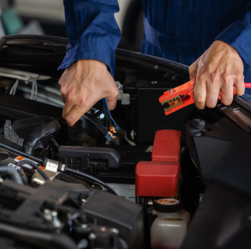 Energizer tangle-free design simplifies setup between vehicles
