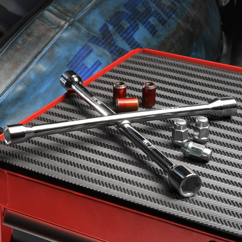 epaauto forged carbon steel construction: durable tool ready for roadside or garage use.