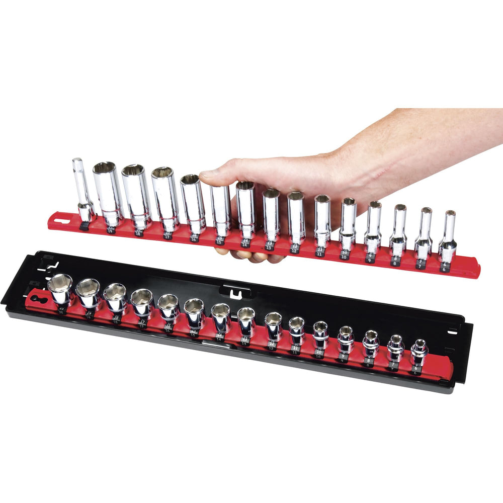 Twist-lock sockets secured on Ernst Socket Boss rails for safe transport.