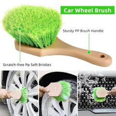 ETOUPA wheel brush with soft fibers cleans tires gently and evenly.