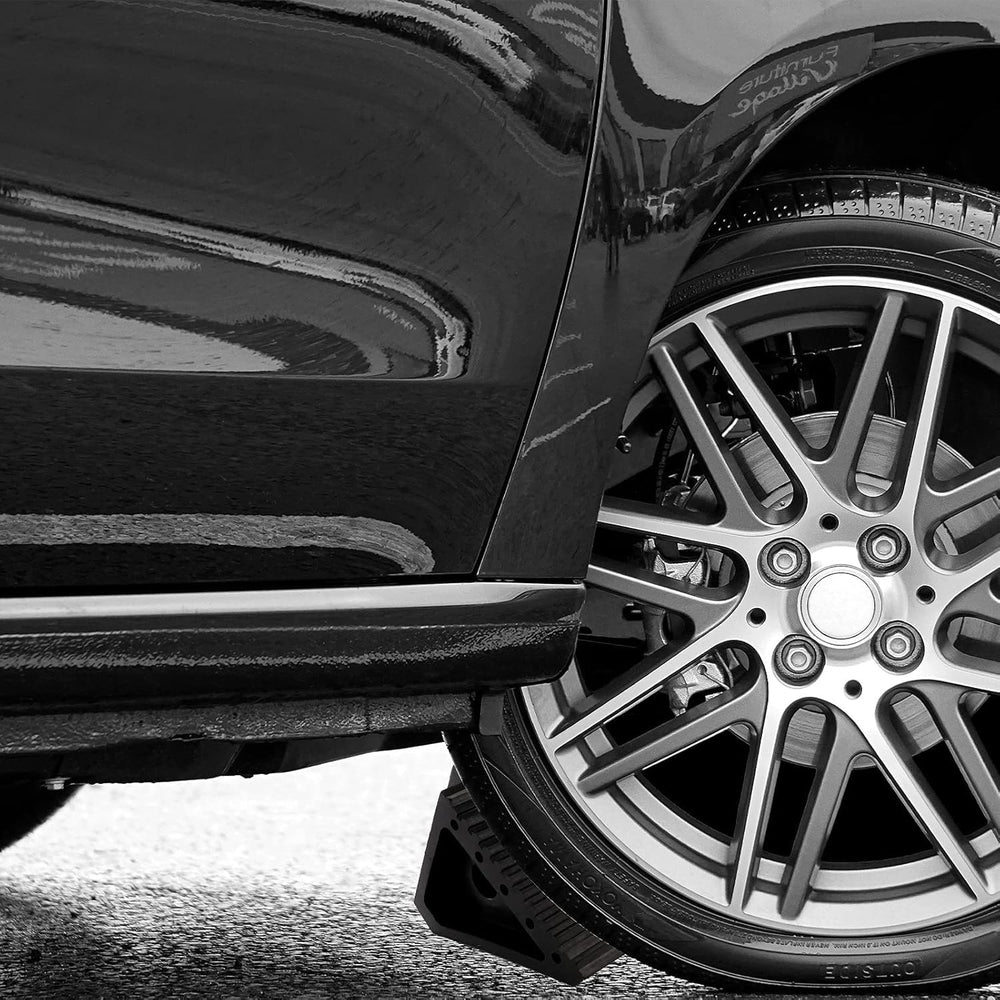 Fasmov heavy-duty rubber material delivers durability for RVs and trucks.