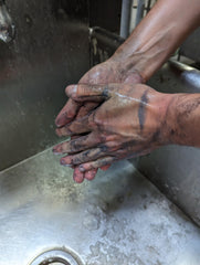 Fast Orange Xtreme odor elimination neutralizes gasoline and oil odors on skin.
