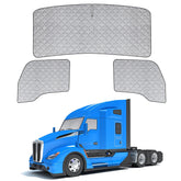 Federedevo six-layer window shade on Kenworth T680 front windshield reduces glare for comfortable driving.