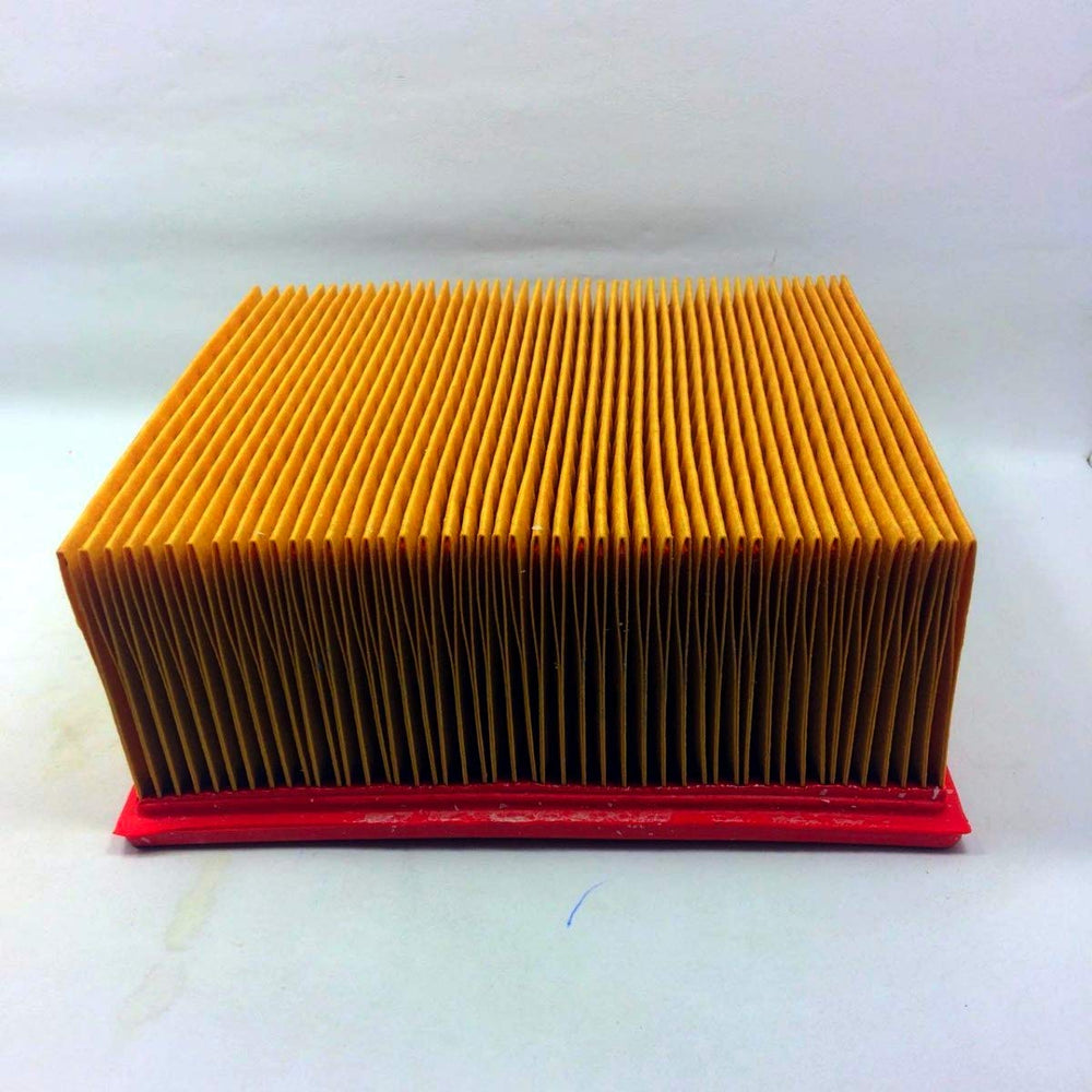Fleetguard AF27684 panel air filter box labeled for quick installation