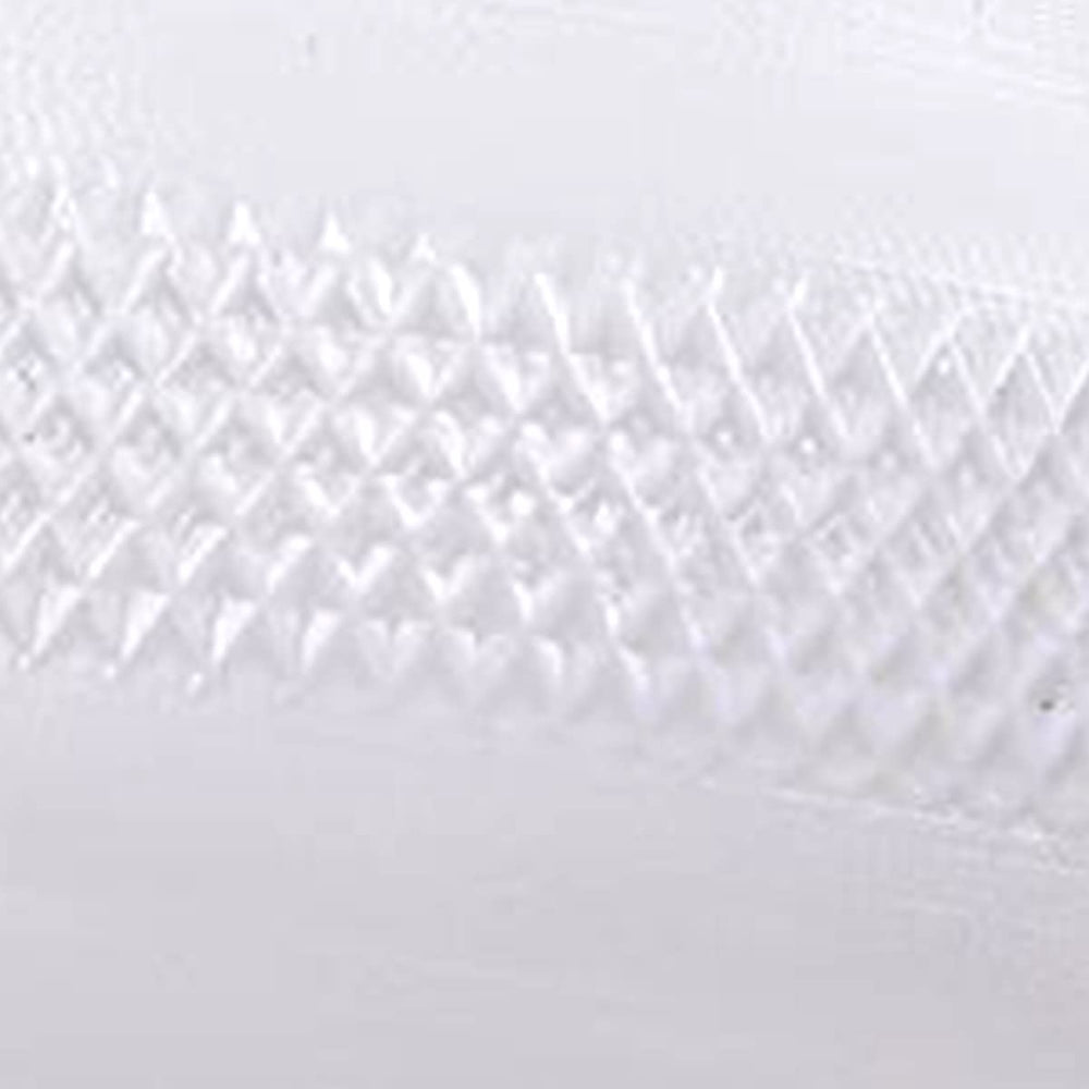 Flying Banner odorless steering wheel cover keeps the cabin fresh.