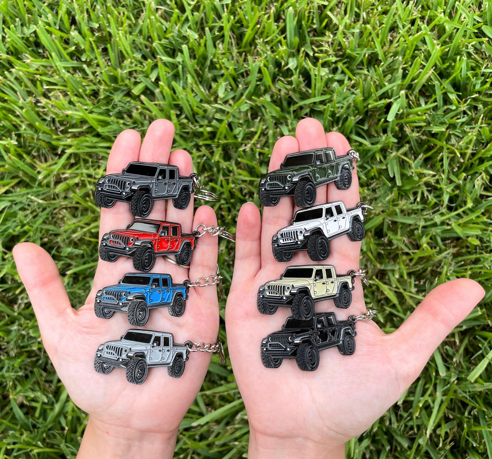 FOUR WHEEL BEAST Gladiator keychain green, vibrant color to personalize your ride