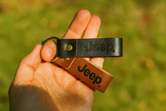 FOUR WHEEL BEAST keychain shows a sturdy metal ring for reliable key security