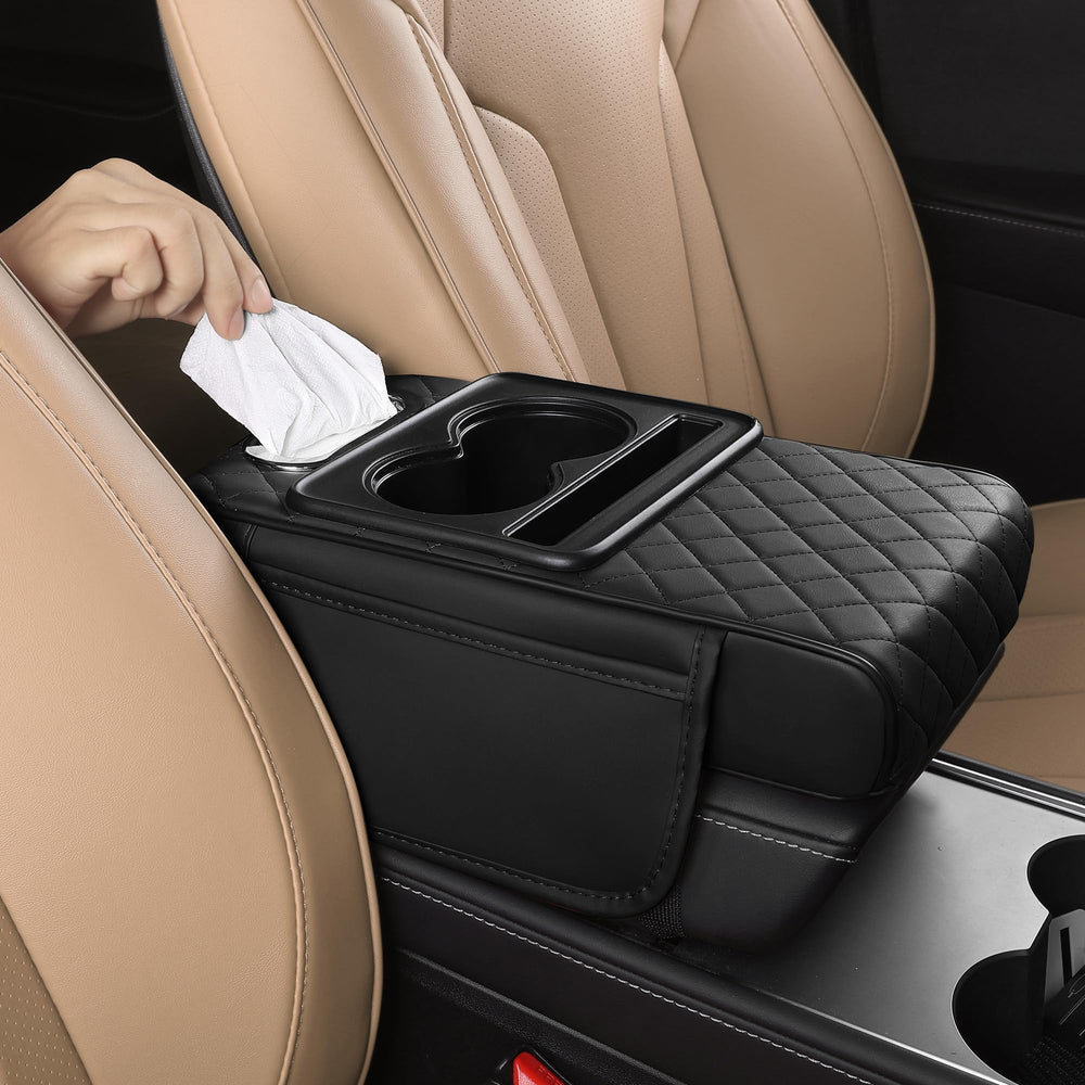 FREESOO waterproof interior protects contents from spills.