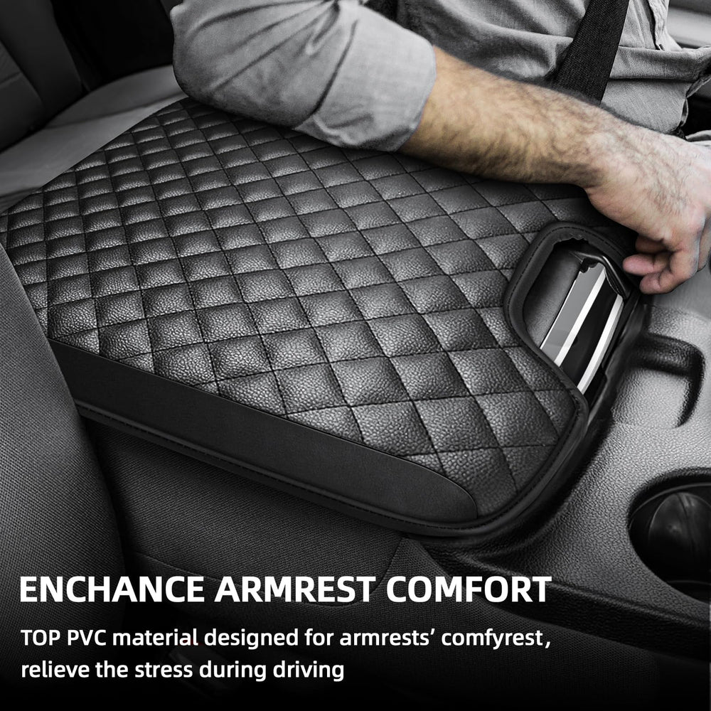 Elastic strap system secures the cover during driving