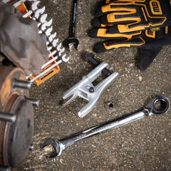 GearWrench 3916D shows adjustable size for diverse ball joints.