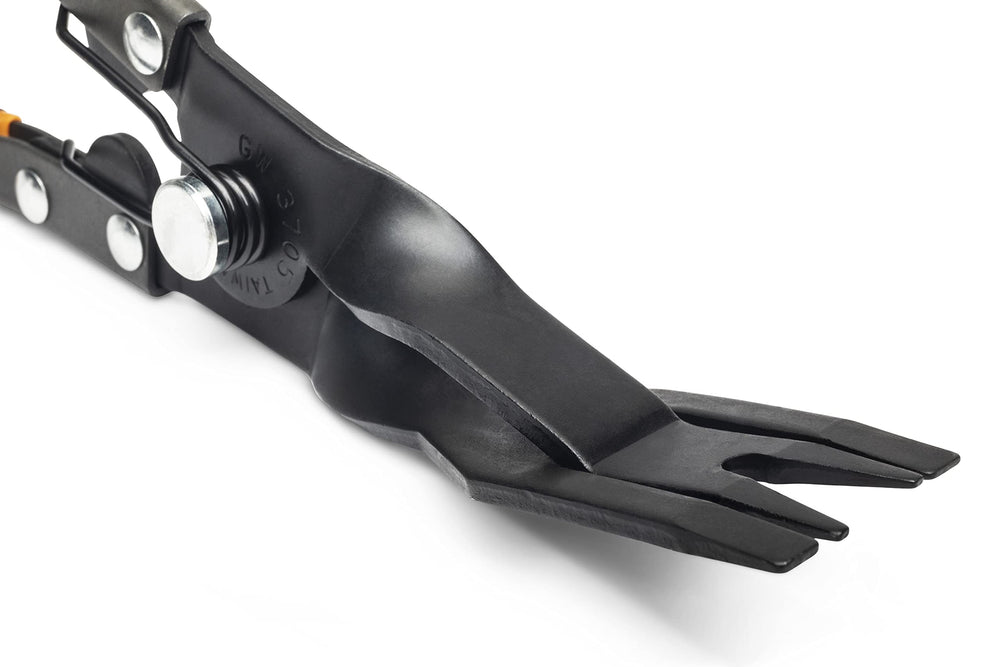 GEARWRENCH Panel Clip Pliers 3705 demonstrating two-step tip for gentle clip release