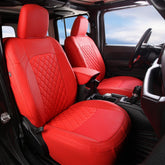 GIANT PANDA 1:1 custom-fit front seats protect from wear and spills.