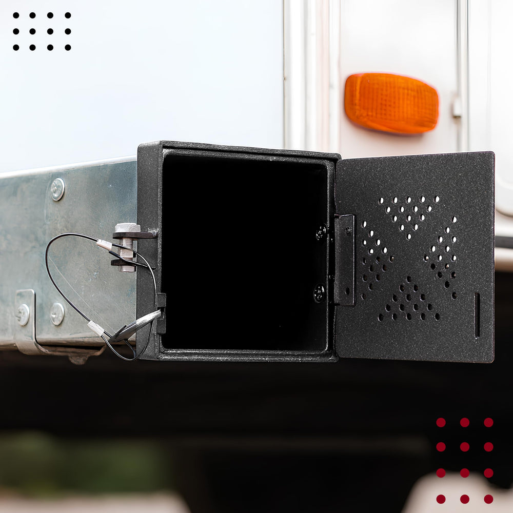 Granatan end cap with vent holes for improved airflow during travel.