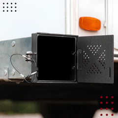Granatan end cap with vent holes for improved airflow during travel.
