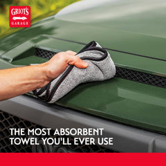 Griot's Garage PFM Terry weave towel cleans glass with minimal lint.