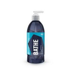 Gyeon Bathe bottle pour showing controlled release for safe washing