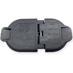 HaHeHo 7-way blade connector close-up showing robust build quality