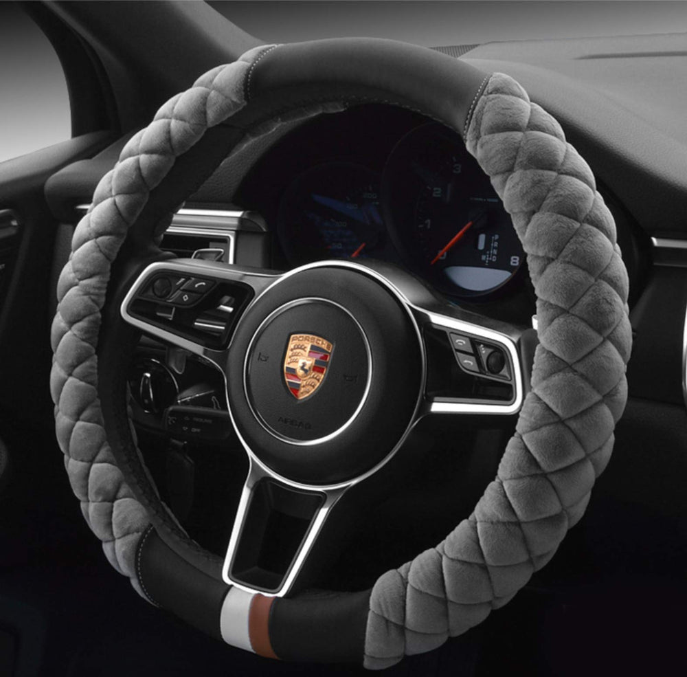 HAOKAY luxury fluffy steering wheel cover close-up showing plush texture and grip