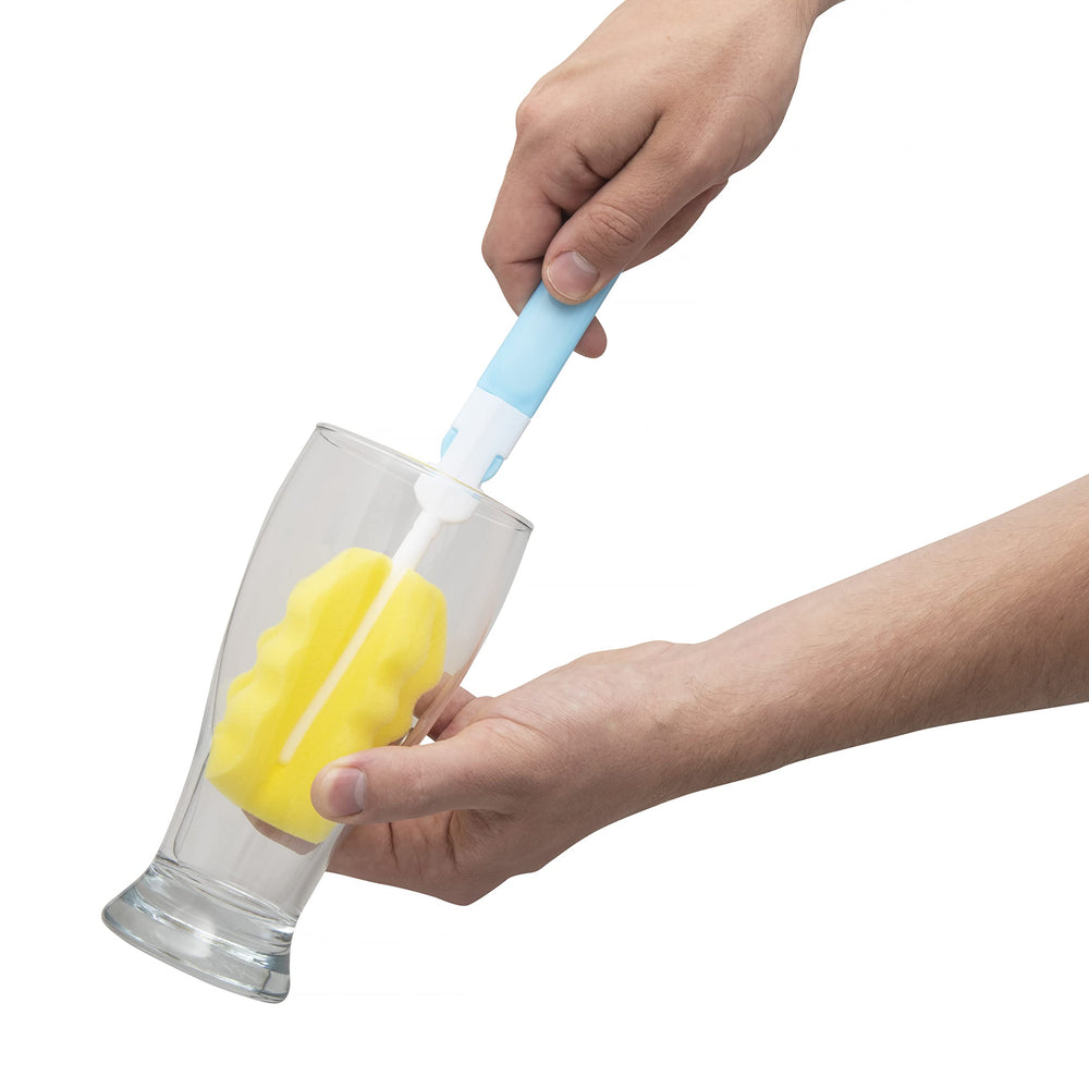 HAWETICO cup brush included for quick cleaning between trips and spotless mugs