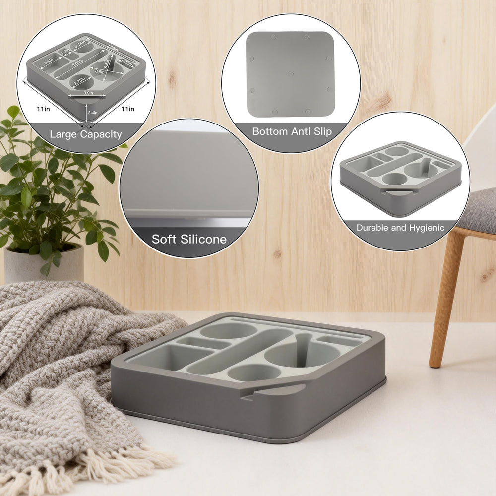 Heavyrain large storage tray keeps snacks within easy reach.
