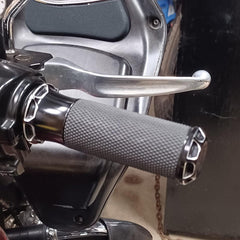 HEYOMOTOR handlebar grips ergonomic view emphasizes natural grip to reduce fatigue.