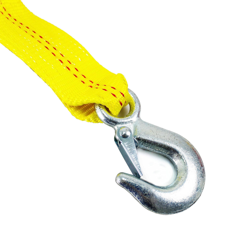 HFS tow strap demonstrates car recovery in roadside scenario