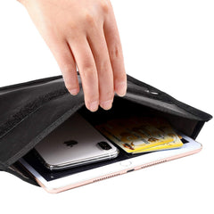 Hodufy RFID shielding bag protects cards from unauthorized access.
