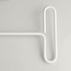 Holdly stainless steel and ABS build withstands daily use.