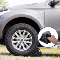 HOXWELL heavy-duty rubber blocks resist wear on varied surfaces.