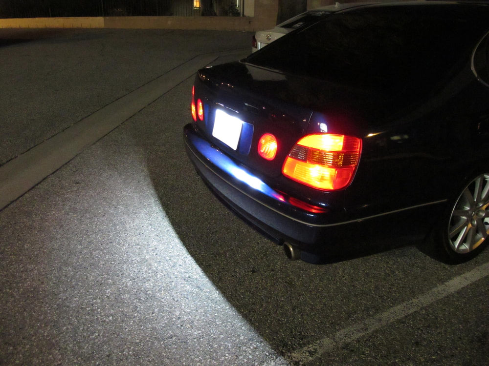 iJDMTOY license light for Lexus IS300 replaces dull bulbs with xenon white LEDs.