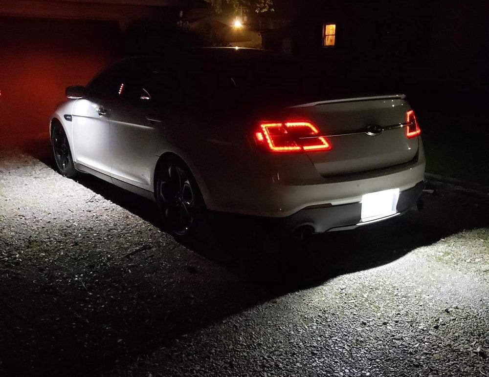 iJDMTOY puddle light for Lincoln MKT, stylish entry lighting