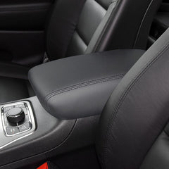 INTGET Grand Cherokee console armrest cover pack contents