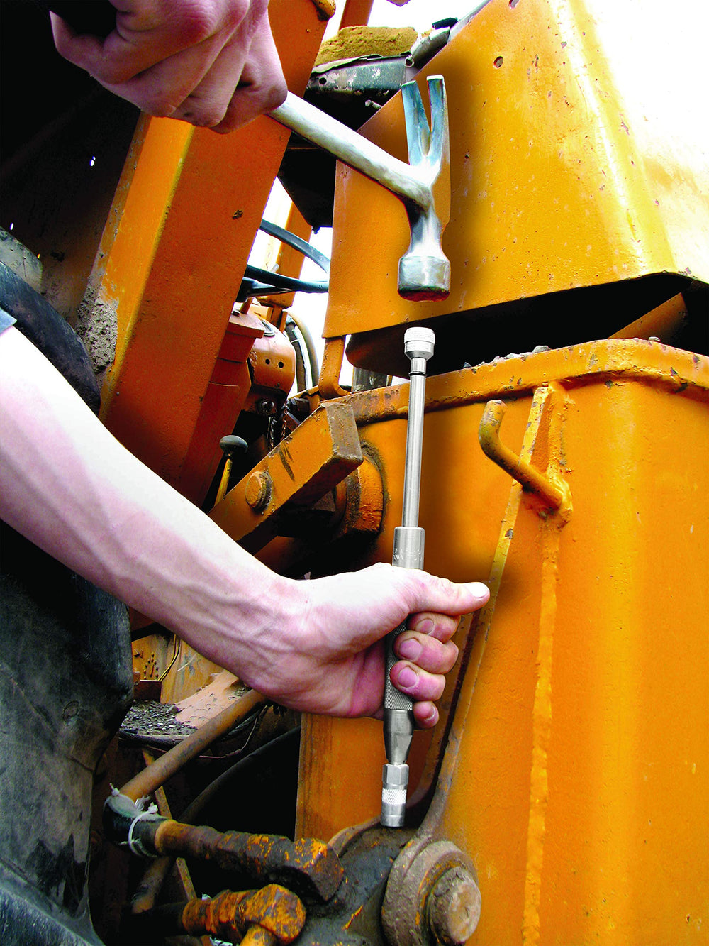 Professional model 7862 included, precise grease fitting maintenance