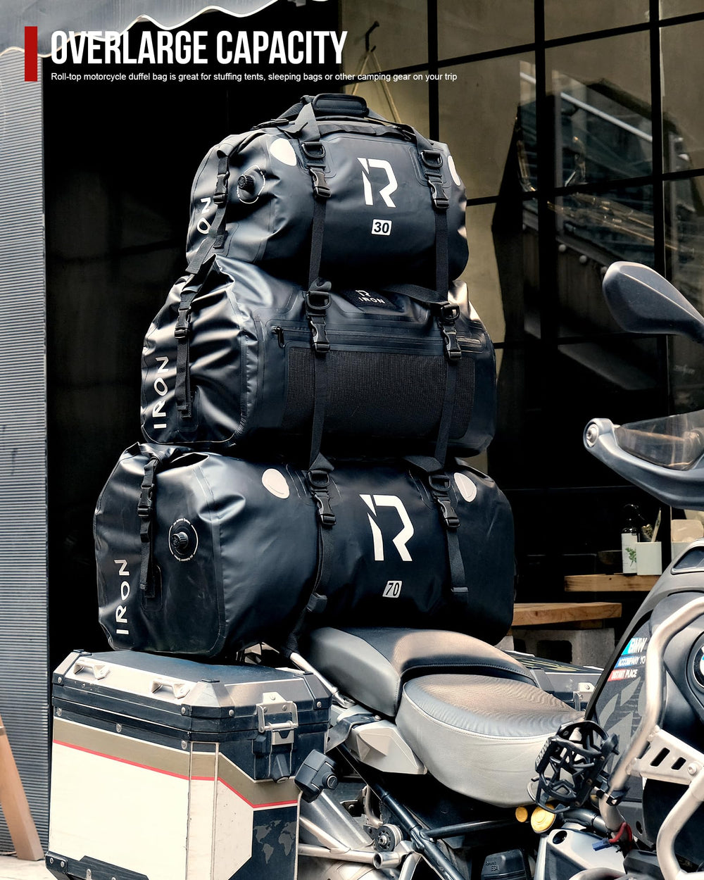 IRON JIA'S padded shoulder strap converts to carry modes