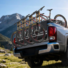 ISINLASSO Storage pockets and access window for quick gear access.