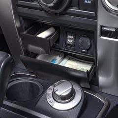 JDMCAR drawer with non-slip pads prevents movement while driving.