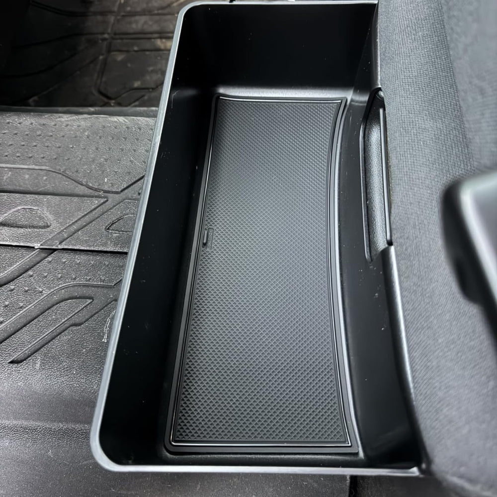 JWSIROU organized cabin look that complements OEM-style interior.