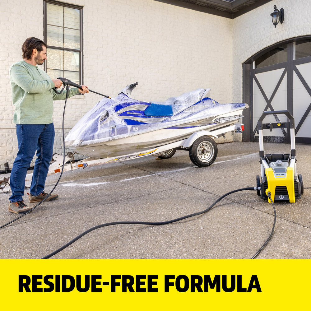 KÄRCHER Vehicle Wash and Wax surface-cleaning power removes grime