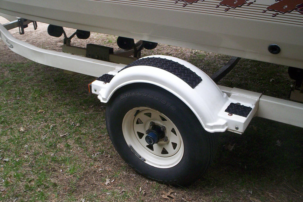 KEEPER safety step cut-to-fit for odd spaces enables precise installation