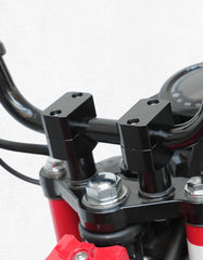Riser kit packaging displays brand and 7/8 inch compatibility details