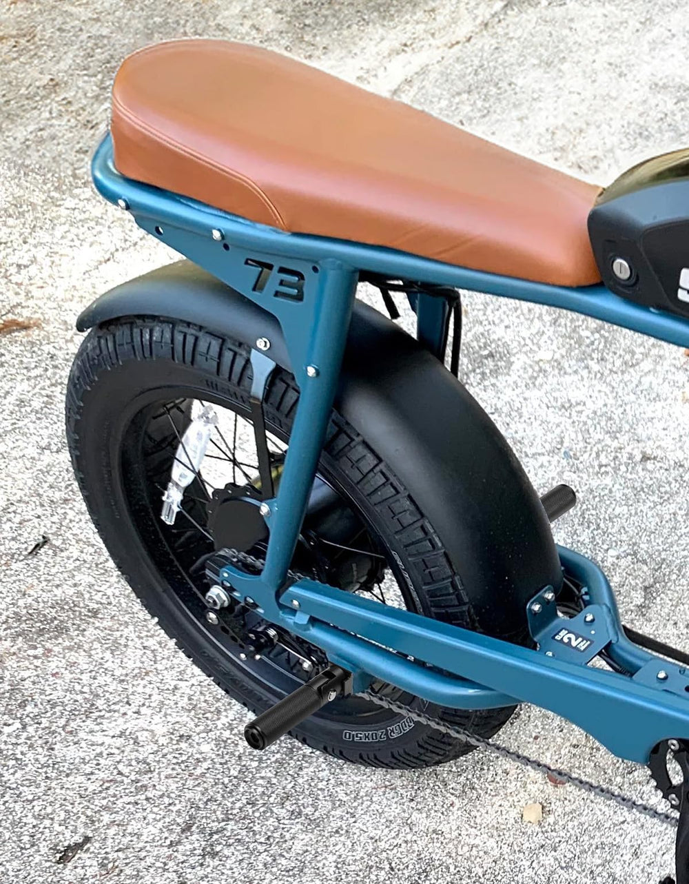 KEMIMOTO passenger foot pegs add comfort for a second rider.