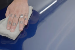 KOCHCHEMIE Heavy Cut Coarse Polishing Compound v2 label-close shot conveys silicone-free formulation