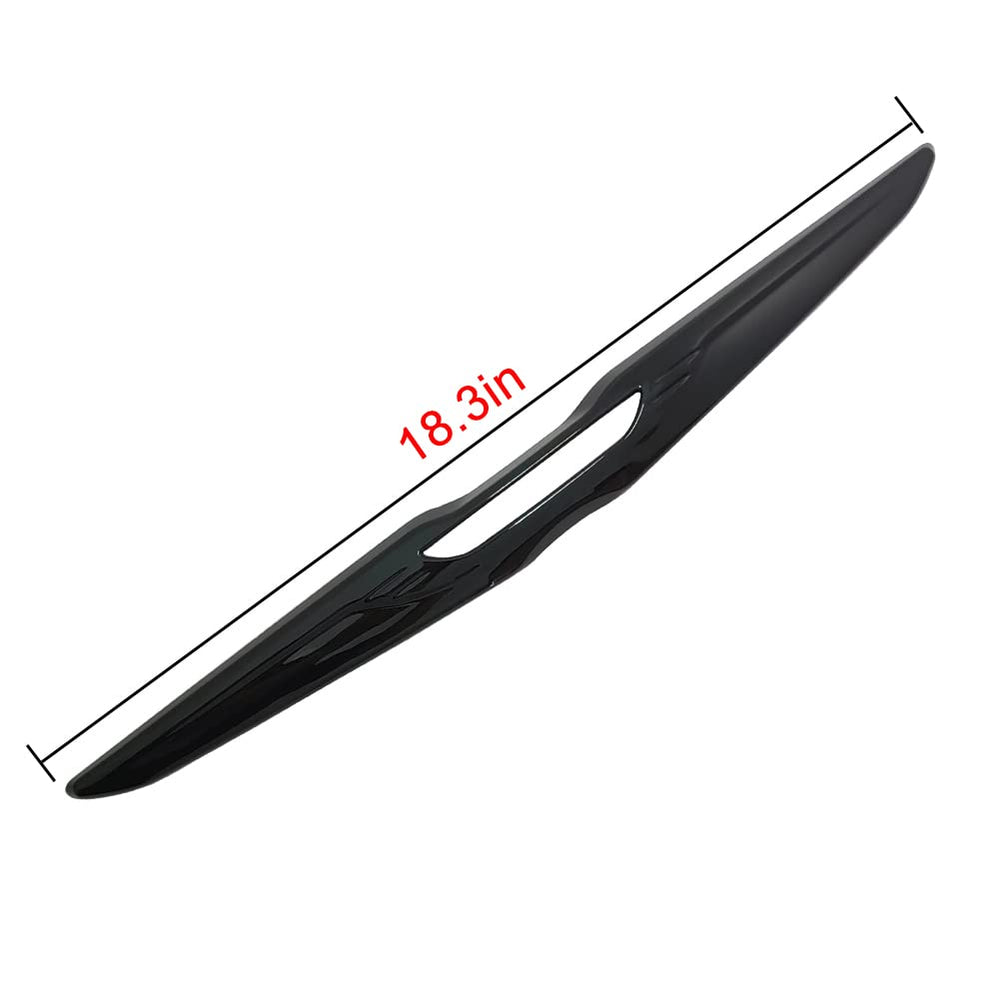 Kolya glossy black cover on the Chrysler 300 rear badge adds refined contrast
