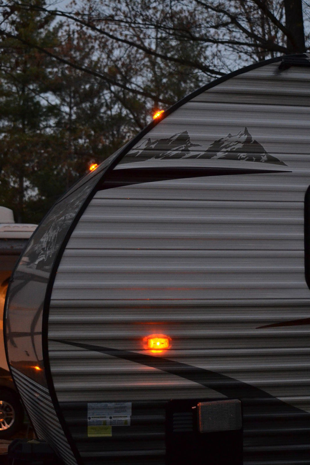 Lamrok LITESWICH safe 7-pin connection for campers.