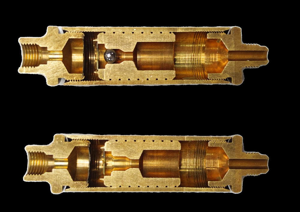 Leak Saver Flash Charger delivers up to 8x faster liquid charging for A/C systems.