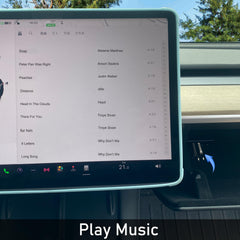 Leikaendi glove box hub supports up to 2TB SSDs.